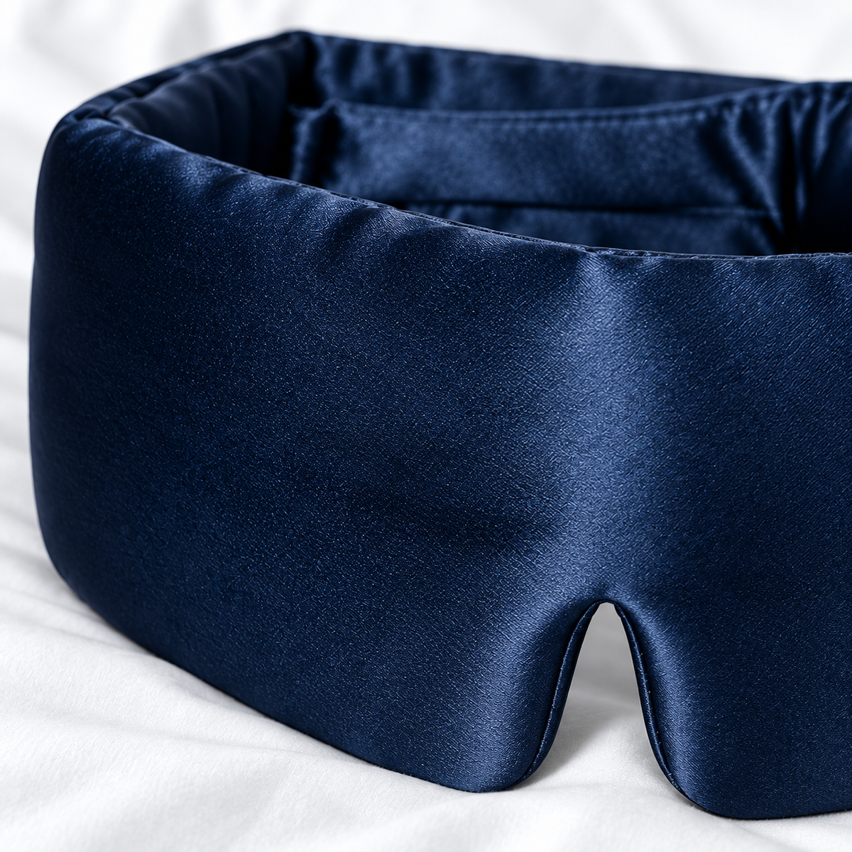 Close-up of DreamHalo silk fabric and shaped nose edge